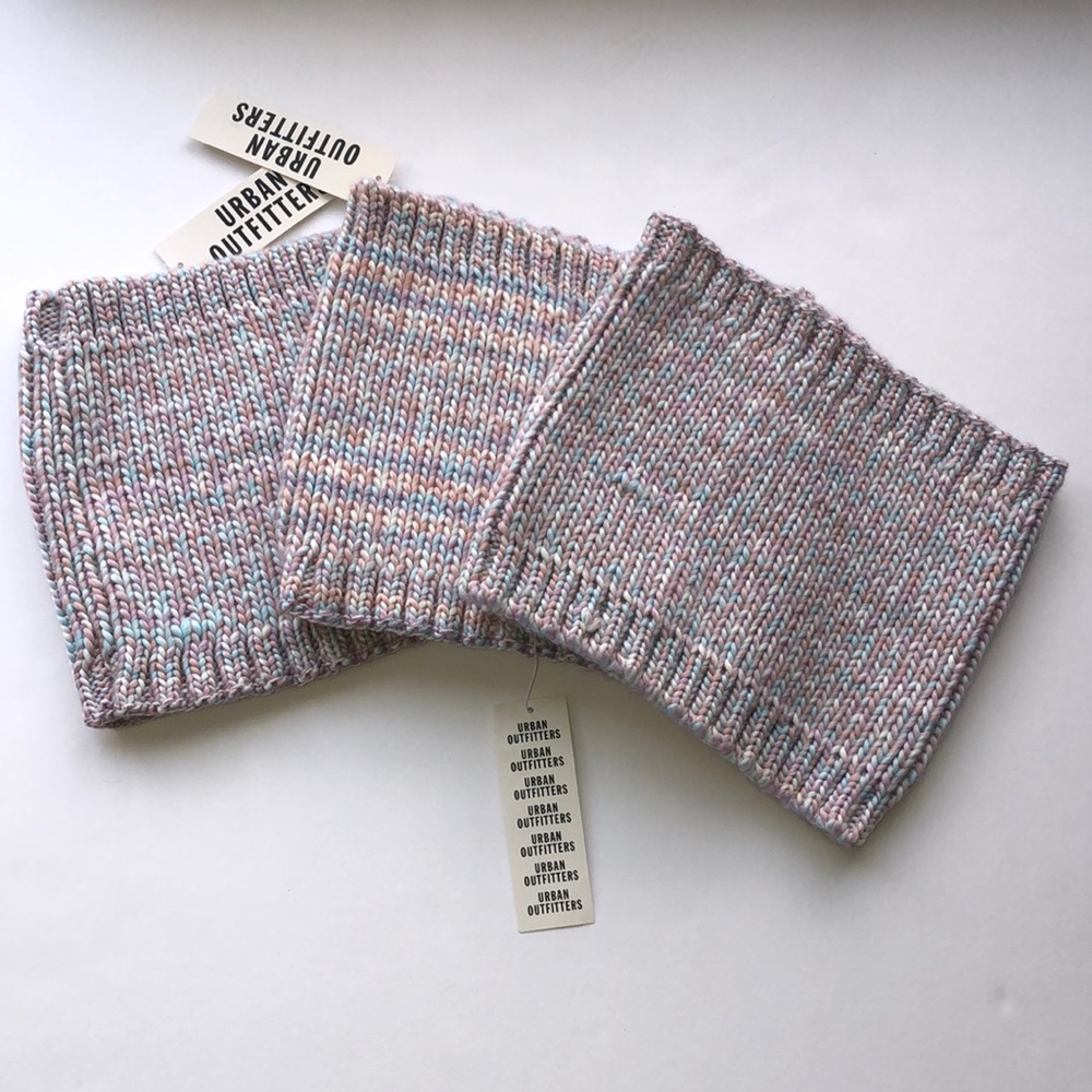 NWT Urban Outfitters Square Knit Pastel Neck Warmer OSFM